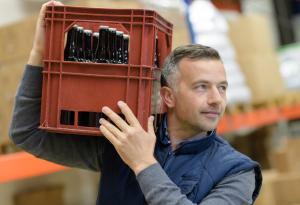 Виц: Исках да ти купя цветя, но цветарският магазин беше затворен