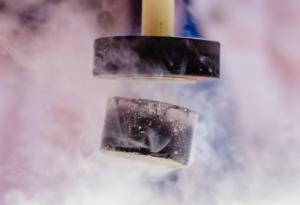 Физици откриха нов тип суперпроводник