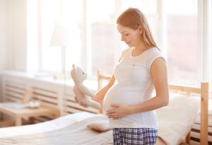 Лудост ли е да говорим с бебето, докато е в корема на майката?