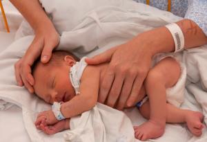 България е трета в ЕС по ражданията със секцио