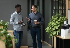 Виц: Шефът ми пожела хубав ден