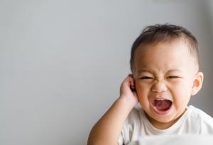Как да намалим болката в ушите при деца