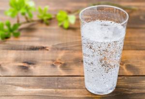 Вредна ли е газираната вода за децата