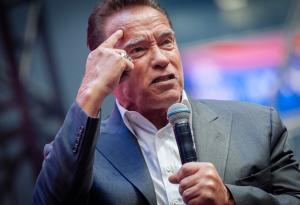 Арнолд Шварценегер отправи послание към всеки, който се колебае дали да се ваксинира