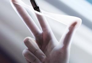 Електронна кожа със собствено захранване позволява наблюдение на фини човешки дейности