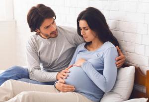 Тревожните сигнали по време на бременност