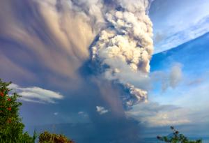 Мит: Вулканите отделят повече въглероден диоксид от хората