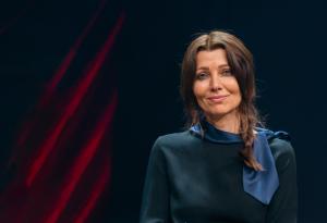 Елиф Шафак: както възприемаме себе си, така възприемаме и Бог