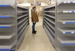 Виц: В магазин за облекло през социализма