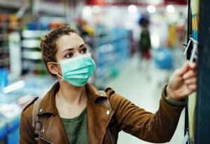 Маските на закрито отново стават задължителни