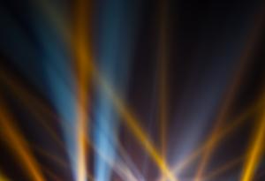 Тази вечер небето над България ще засияе в знак на подкрепа към всички, борещи се с COVID-19