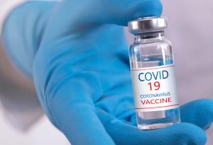 Експериментална ваксина срещу COVID-19 показва обещаващи резултати при тестове върху хора