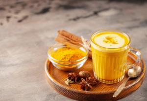 Златно мляко: действието на това чудотворно мляко от аюрведа
