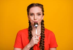 Разработиха лъжица, която подобрява вкуса на храната