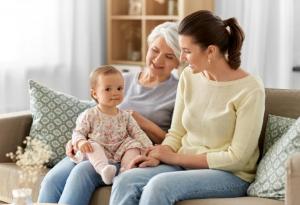 Как да оставите бебето си с някого, без да се тревожите