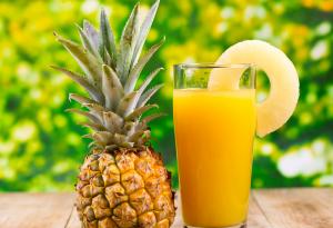 Ползите за здравето от сока от ананас