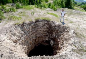 Карстова дупка погълна спалнята на мъж през 2013 г. От него все още няма и следа