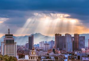 Вижте как разрушават едновременно 15 небостъргача