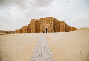 Египетска експедиция откри 4300-годишни гробници в некропола Сакара