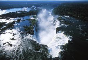 Водопадите Игуасу - едно от чудесата на нашия свят