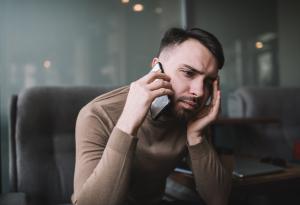 Виц: Как е тъща ми?