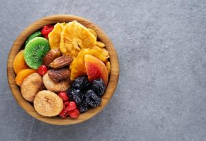 Сушените плодове: здравословно похапване между другото