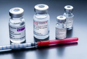 Първи резултати от проучване на комбинация между ваксините на Pfizer и AstraZeneca