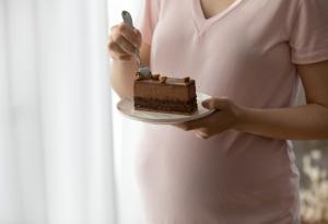 Ново проучване за излишните захари и мазнини по време на бременност