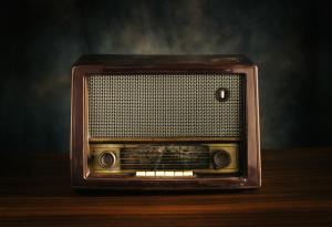 Виц: Какво да направим, че да не се потим на работа?