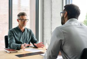 Виц: Шефе, в понеделник ще дойда малко по-късно на работа