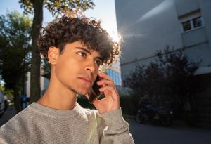 Виц: Мими може ли да се обади?