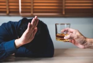 Можем ли да откажем алкохола?