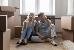 Виц: Едва вчера се оженихте, а вече се скарахте с мъжа ти