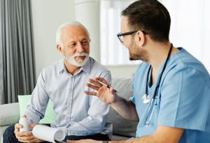 Виц: Докторе, с тези хапчета, дали ще мога да пия ракия?