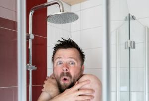 Добра идея ли са студените душове в жегата