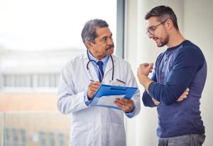 Виц: Вие май сте любител на алкохола, а? 