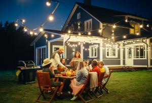 Виц: И ако има нещо, извинявайте!