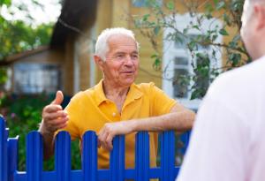 Виц: Кирчо, защо комшията псува така?