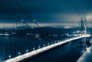 Мостът между самоубийството и живота