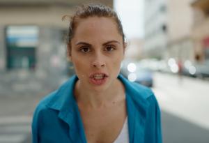 Виц: Разликата между жена с твърд и мек характер