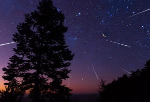 Предстои пикът на най-яркия летен метеорен поток Персеиди