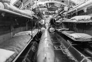 Нацистката подводница U-1206 потъва, след като командирът ѝ използва тоалетната по грешния начин