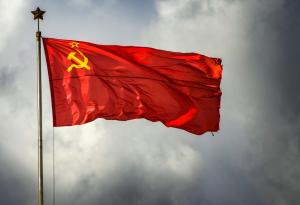 Виц: Руснак се реди на опашка за месо по времето на Съветския съюз