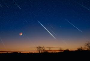 Метеоритните потоци Джеминиди и Урсиди ще достигнат своя пик през декември 