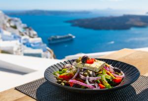 Средиземноморската диета е свързана с 23% по-нисък риск от смърт при жените