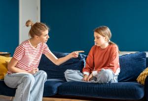 Какво означава уважението в хармоничното и какво - в токсичното семейство