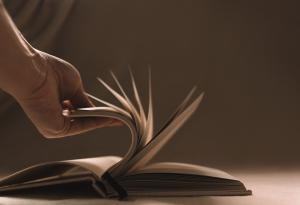 Понякога просто трябва да обърнеш страницата ~ Трент Шелтън