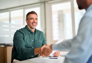 Виц: На интервю за работа - Пиете ли?