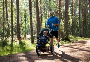 Бебешка количка за тичане? Има и такива модели!