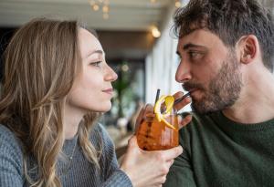 Виц: Какво е мъж без балдъза?